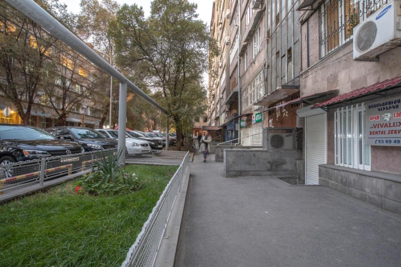 Stay Inn Apartments Near Northern Avenue Yerevan Exterior foto