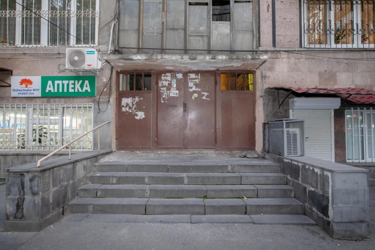Stay Inn Apartments Near Northern Avenue Yerevan Exterior foto