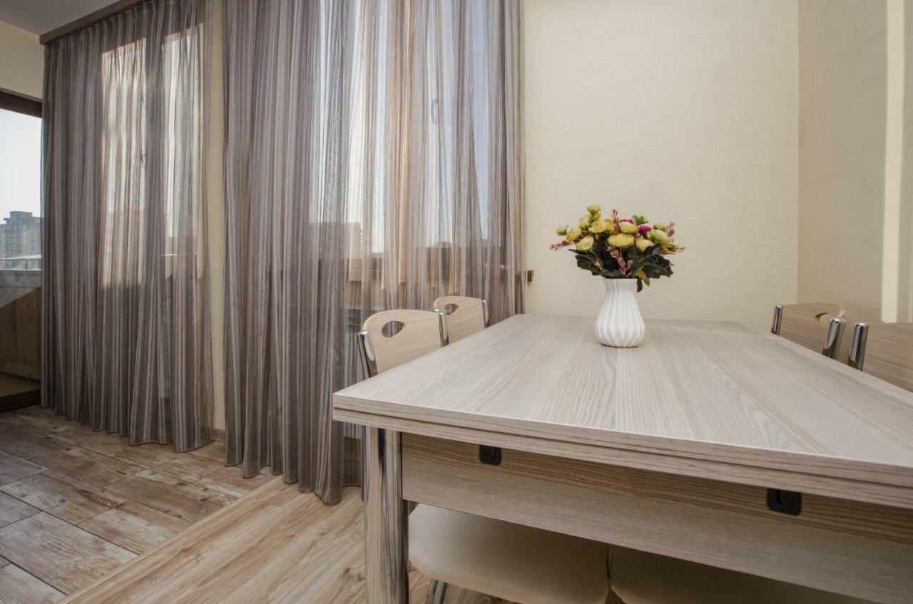 Stay Inn Apartments Near Northern Avenue Yerevan Exterior foto